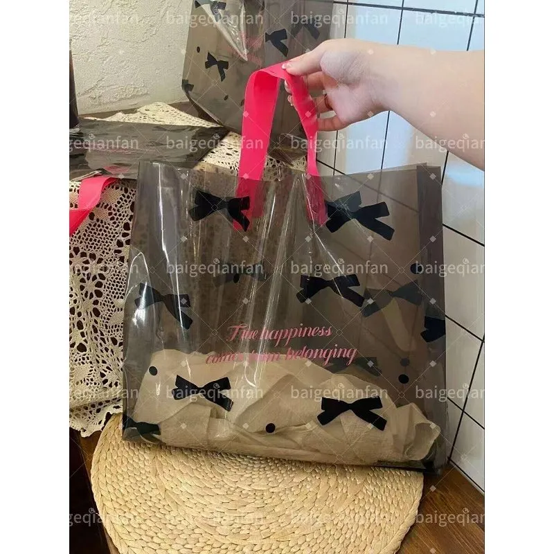 المصنع مباشرة OEM البلاستيك الأسود تي شيرت كيس التغليف الملابس المخصصة كيس من البلاستيك زيبر لتغليف الملابس